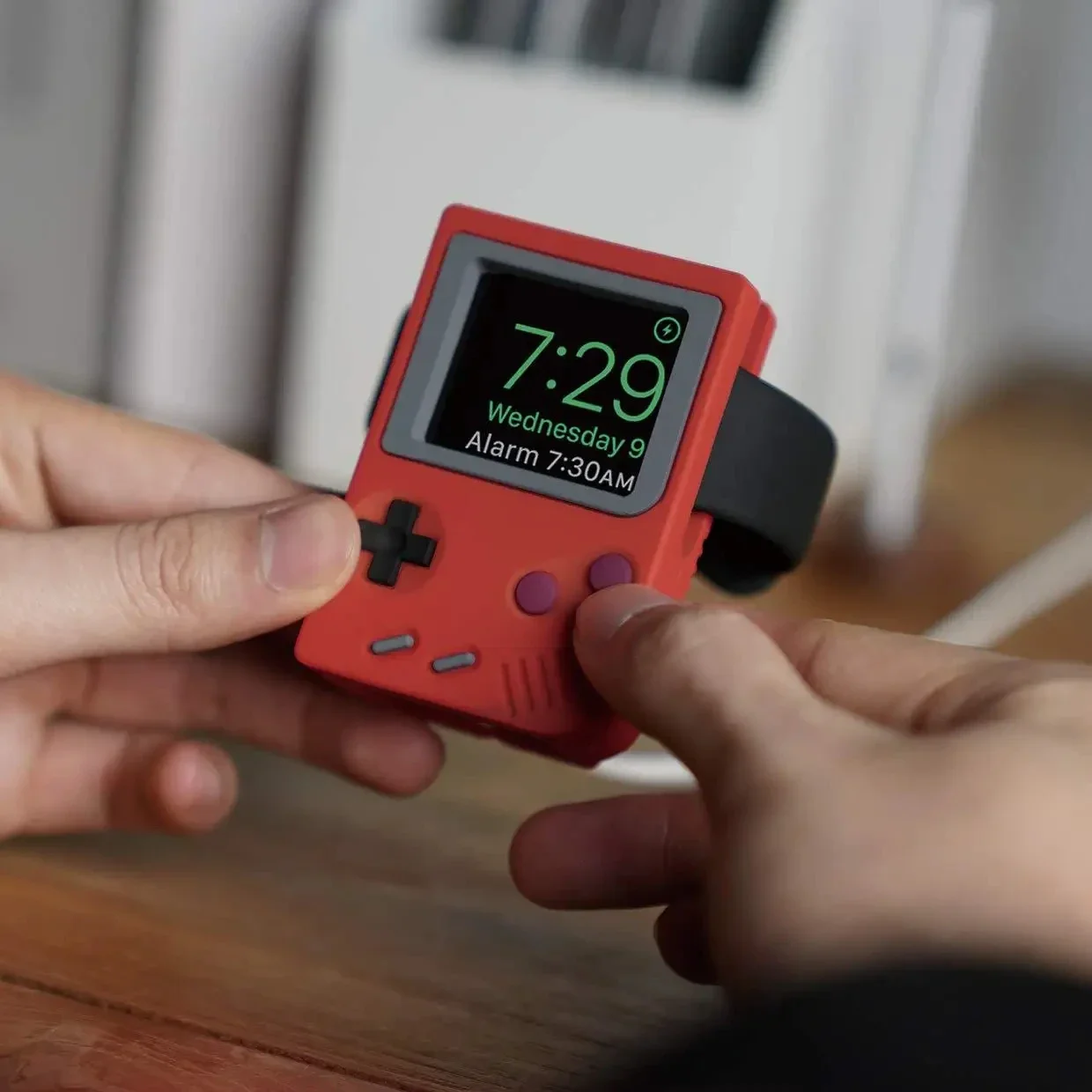 Silikonowy uchwyt na ładowarkę – Watch Charging Dock recenzja i cena